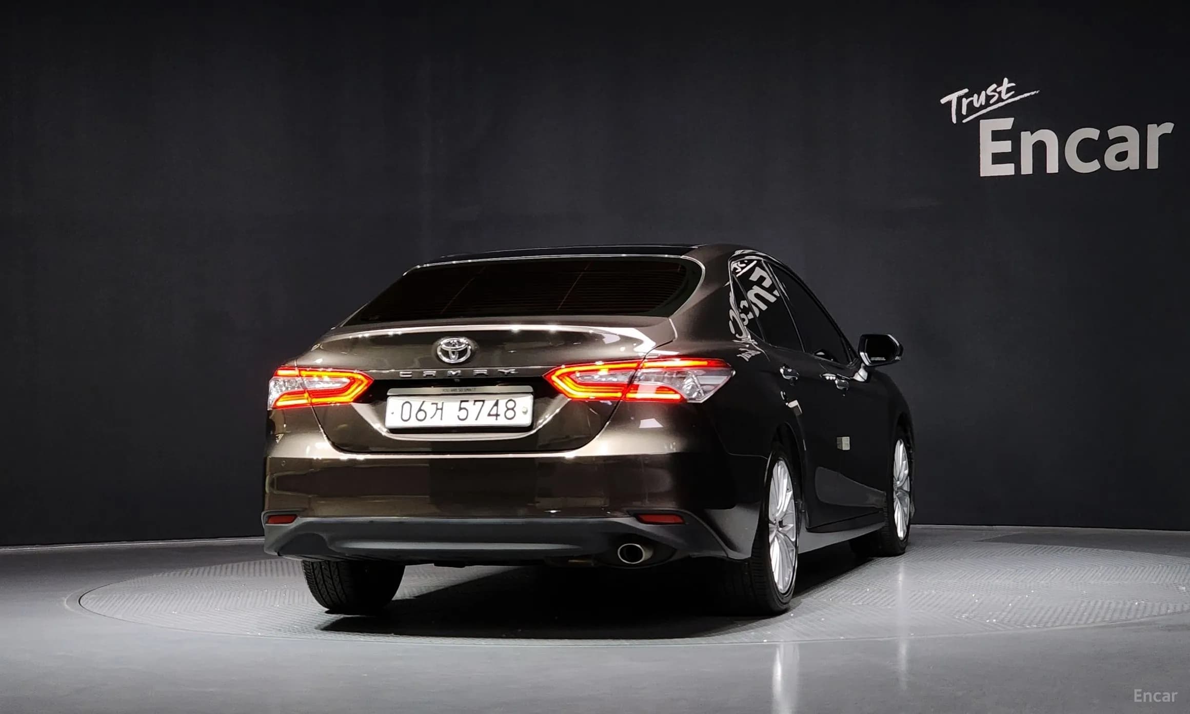 Camry (XV70)