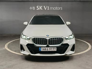 5 Series (G60)