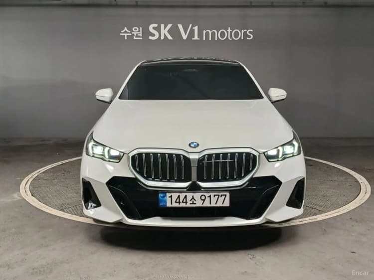 5 Series (G60)