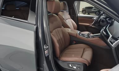 X6 (G06)