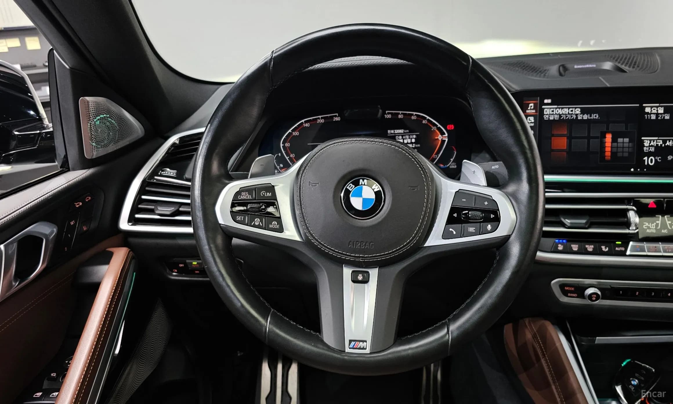 X6 (G06)