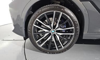X6 (G06)