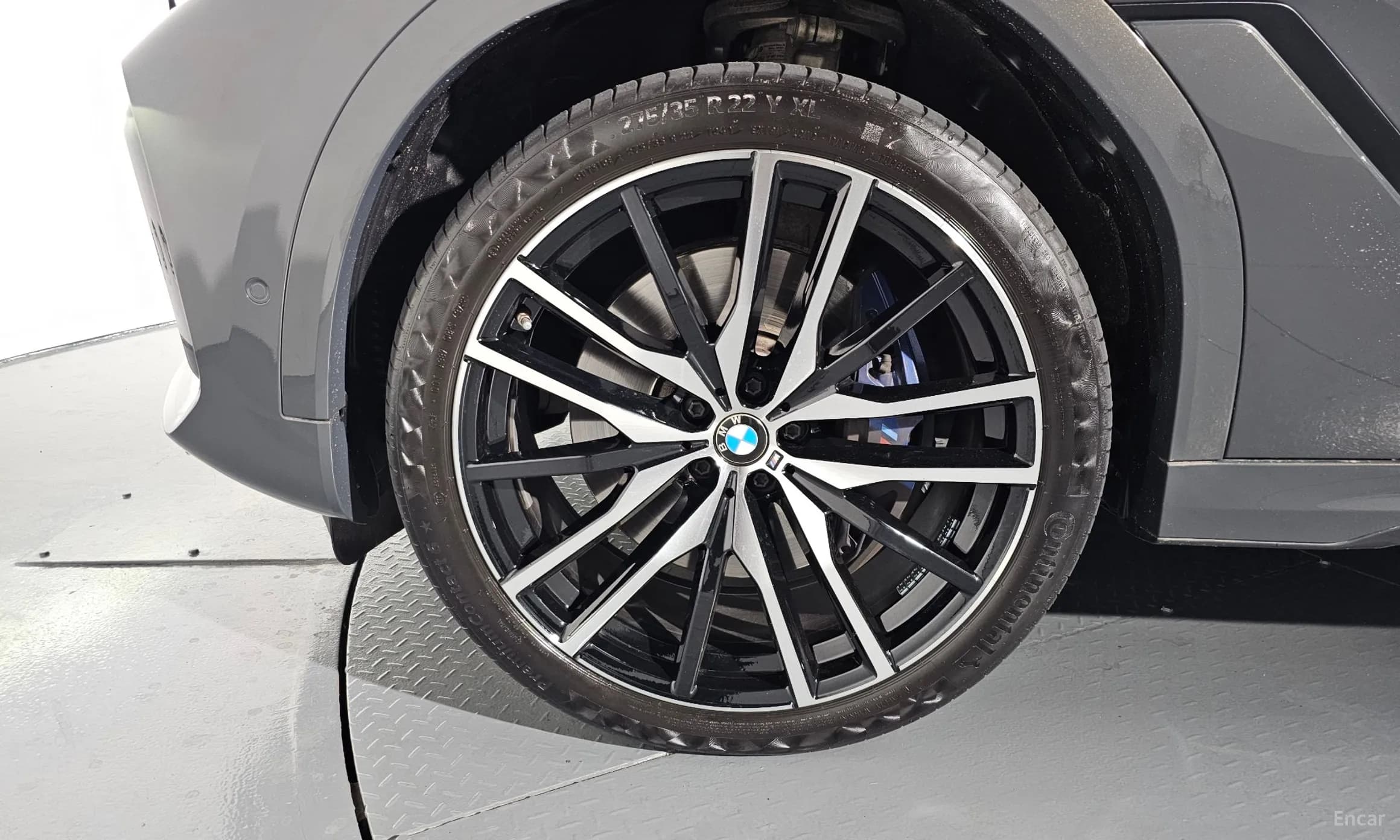 X6 (G06)