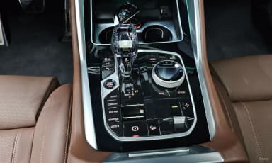 X6 (G06)