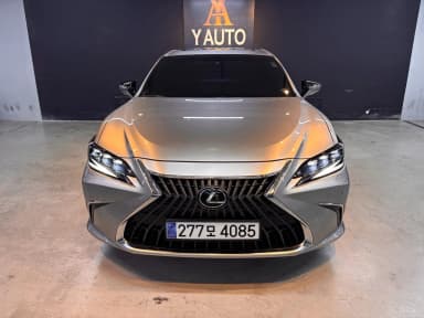 ES300h 7th Generation