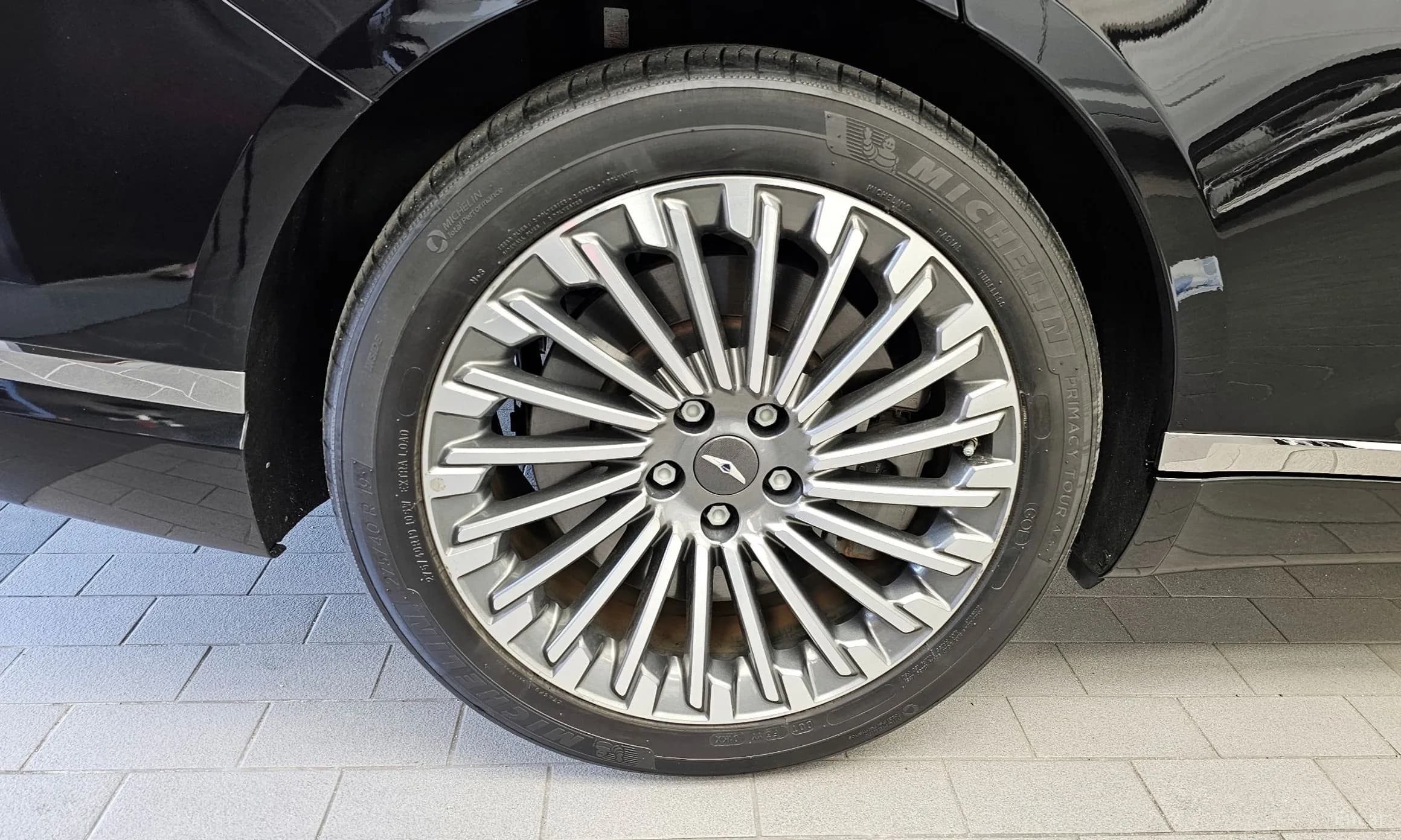 Electrified G80 (RG3)