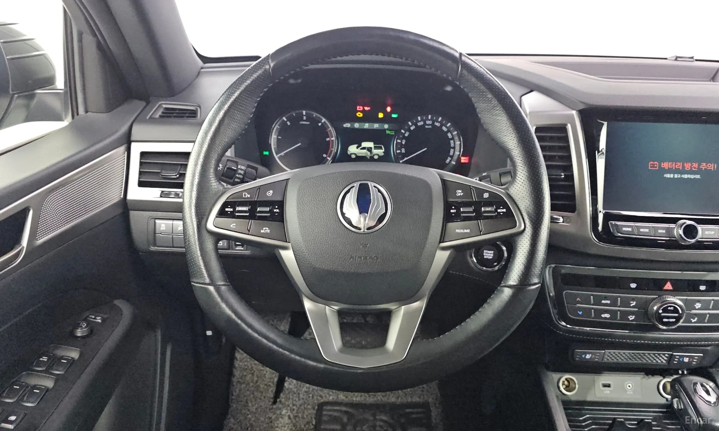 Rexton Sports Khan