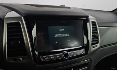 Rexton Sports Khan
