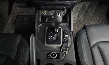Rexton Sports Khan