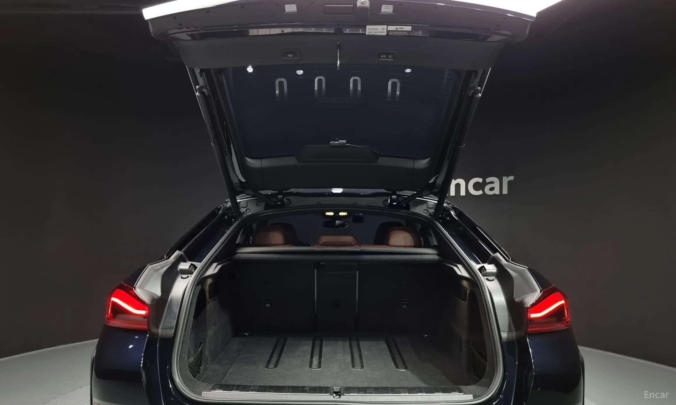 X6 (G06)
