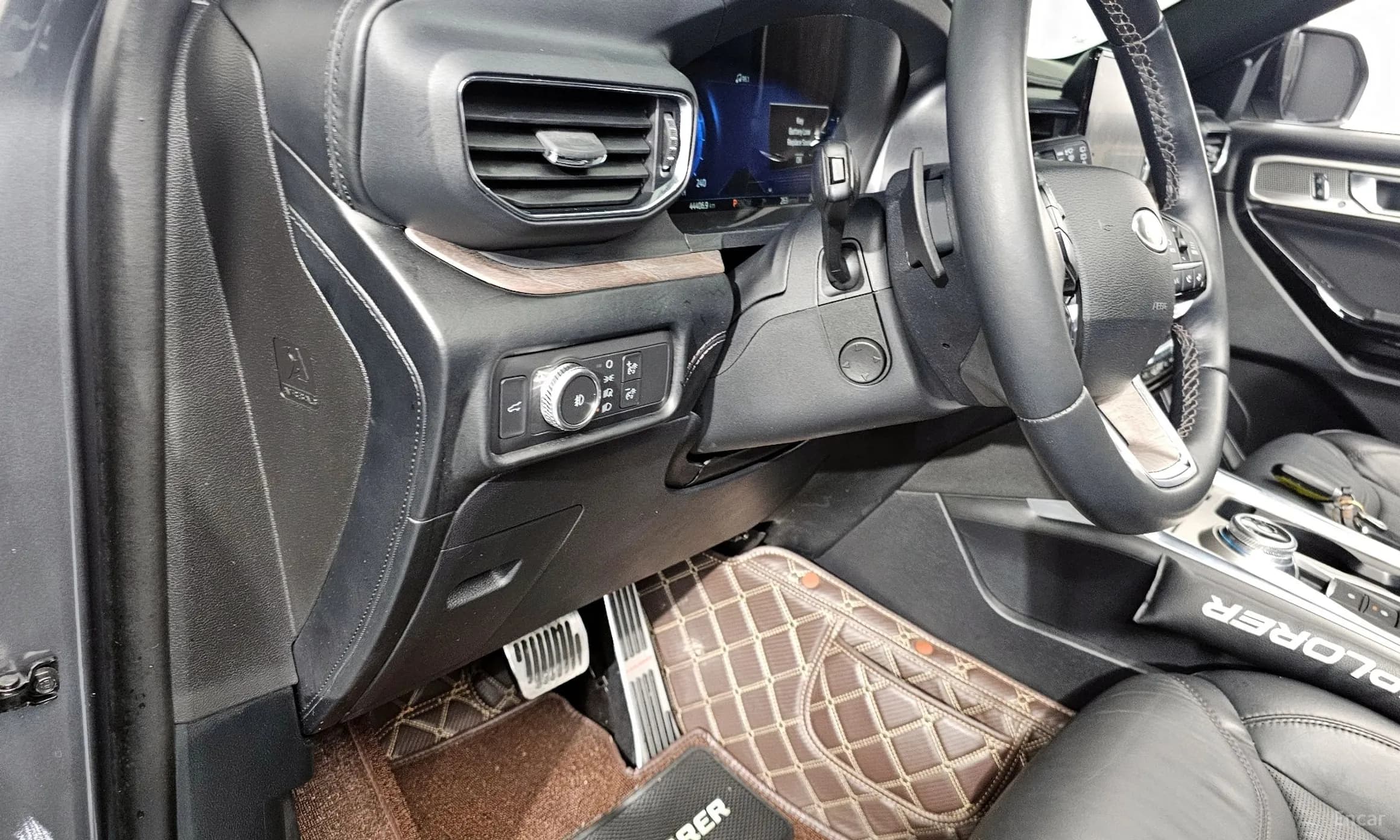 Explorer 6th Generation