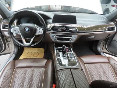 7 Series (G11)