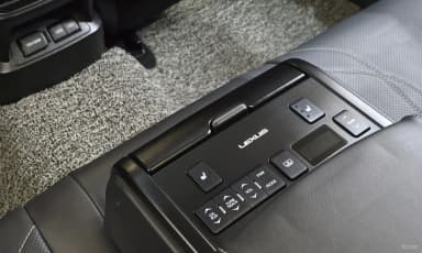 ES300h 7th Generation