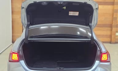 ES300h 7th Generation