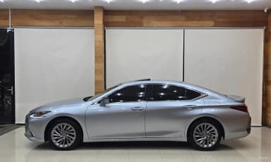 ES300h 7th Generation