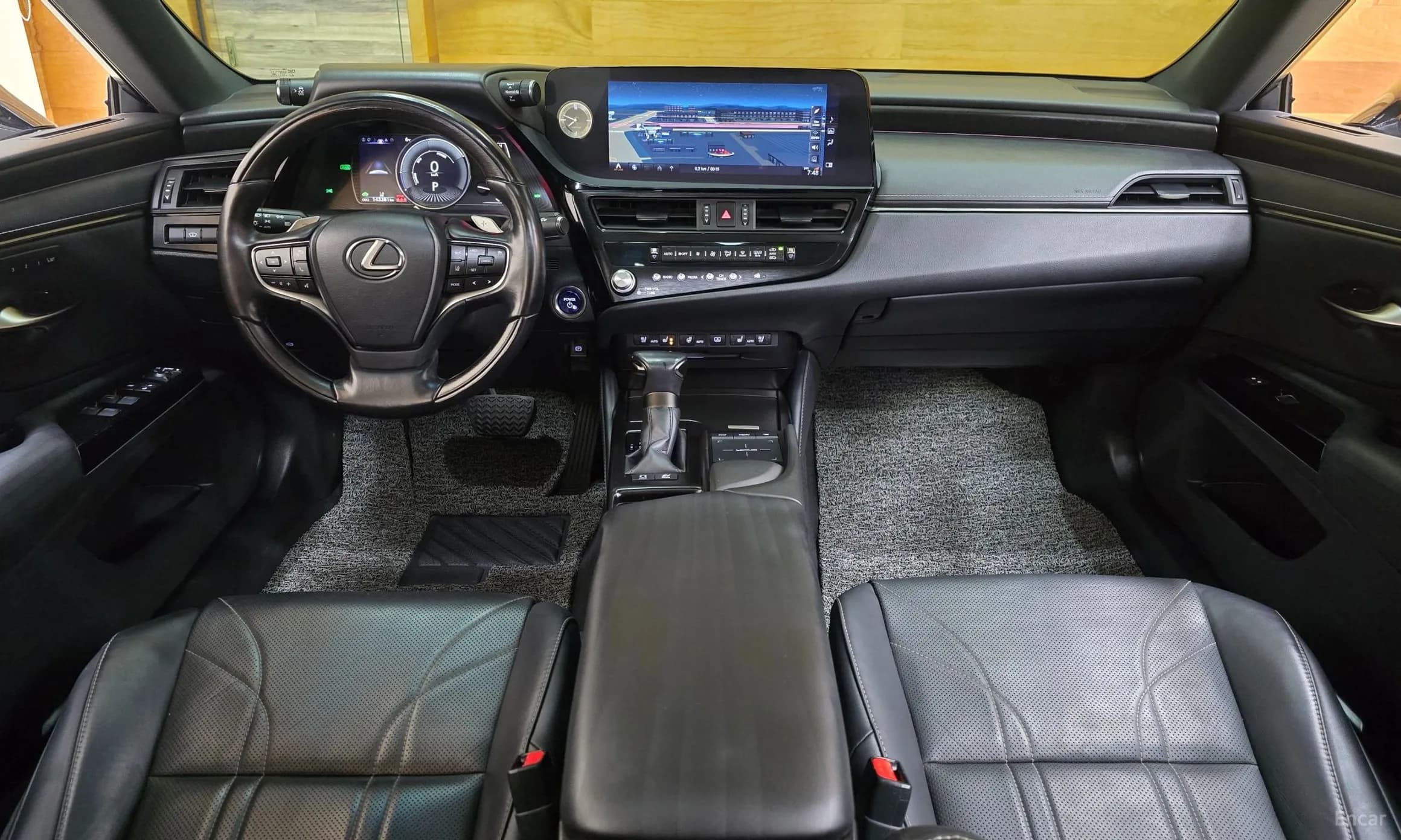 ES300h 7th Generation