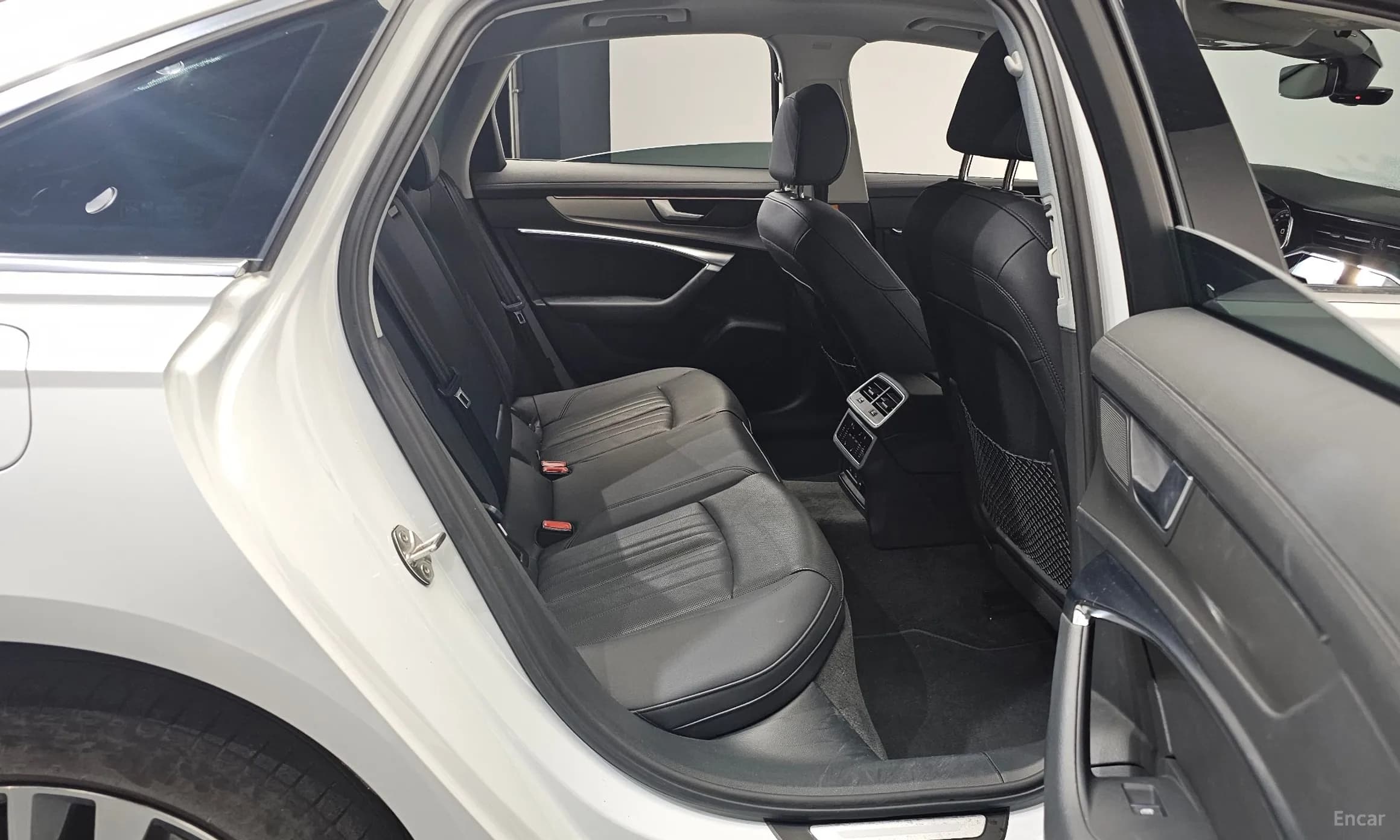 A6 (C8)