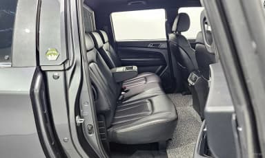 Rexton Sports Khan