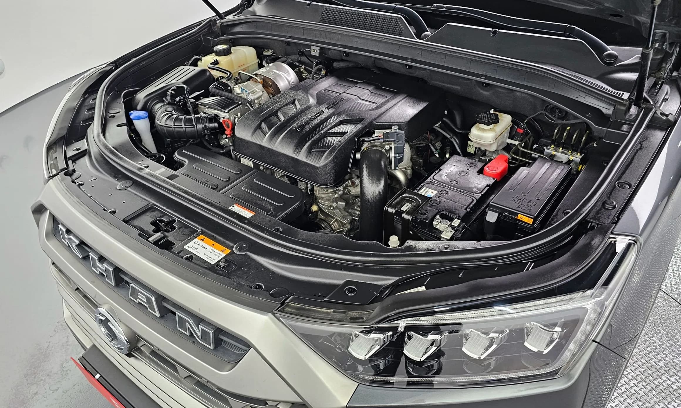 Rexton Sports Khan