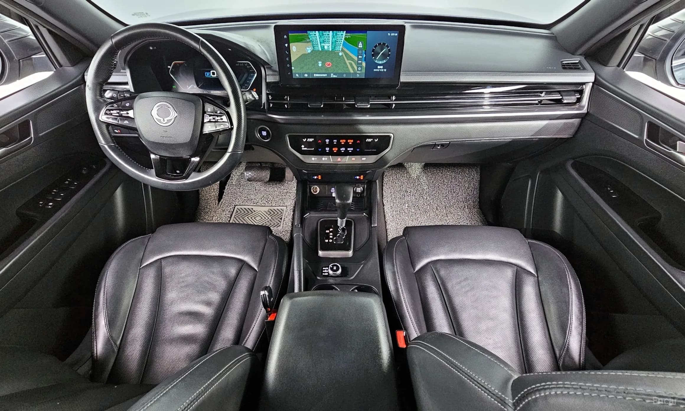 Rexton Sports Khan