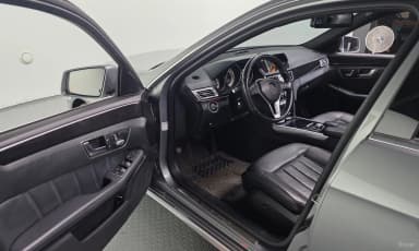 E-Class W212