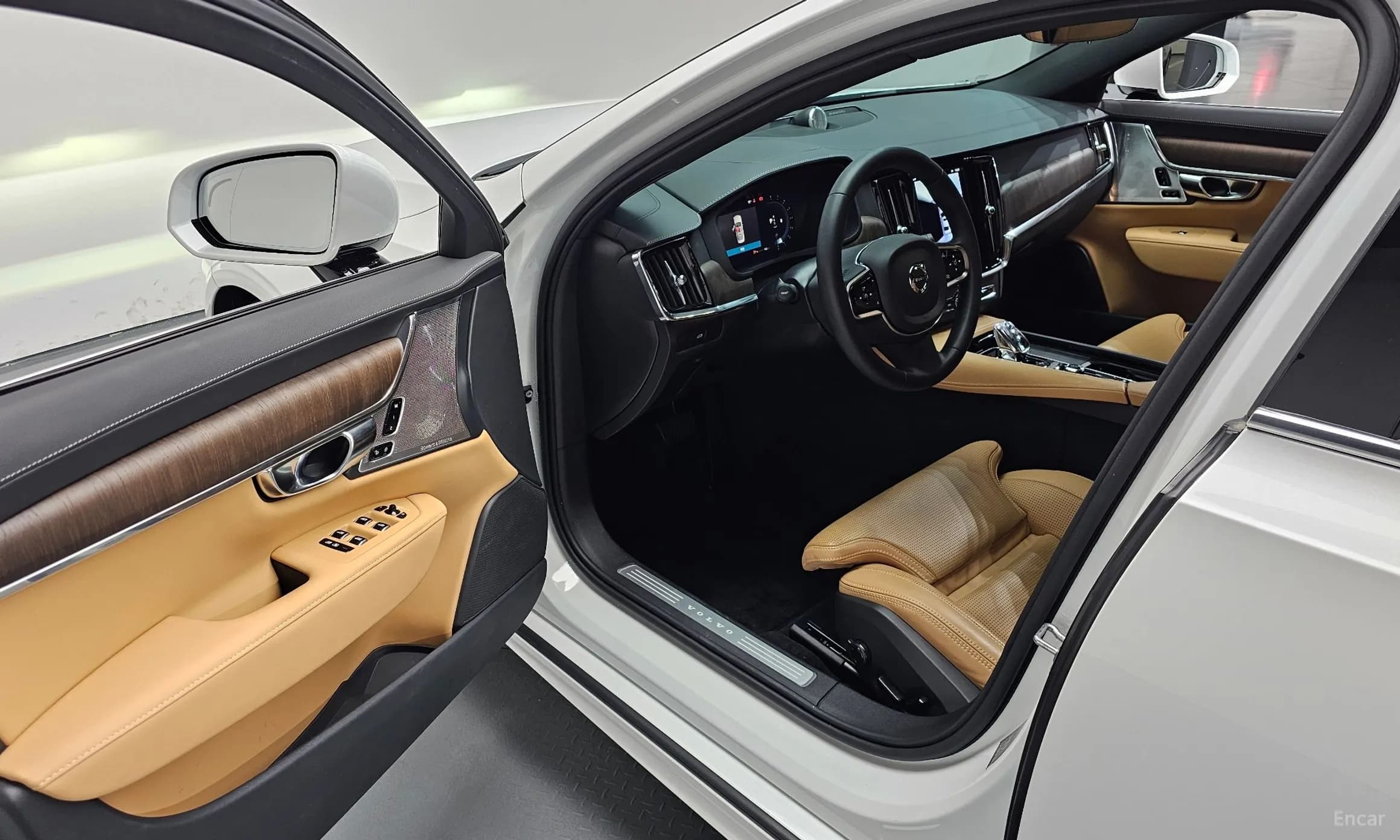 S90