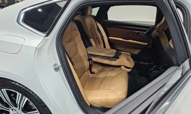 S90