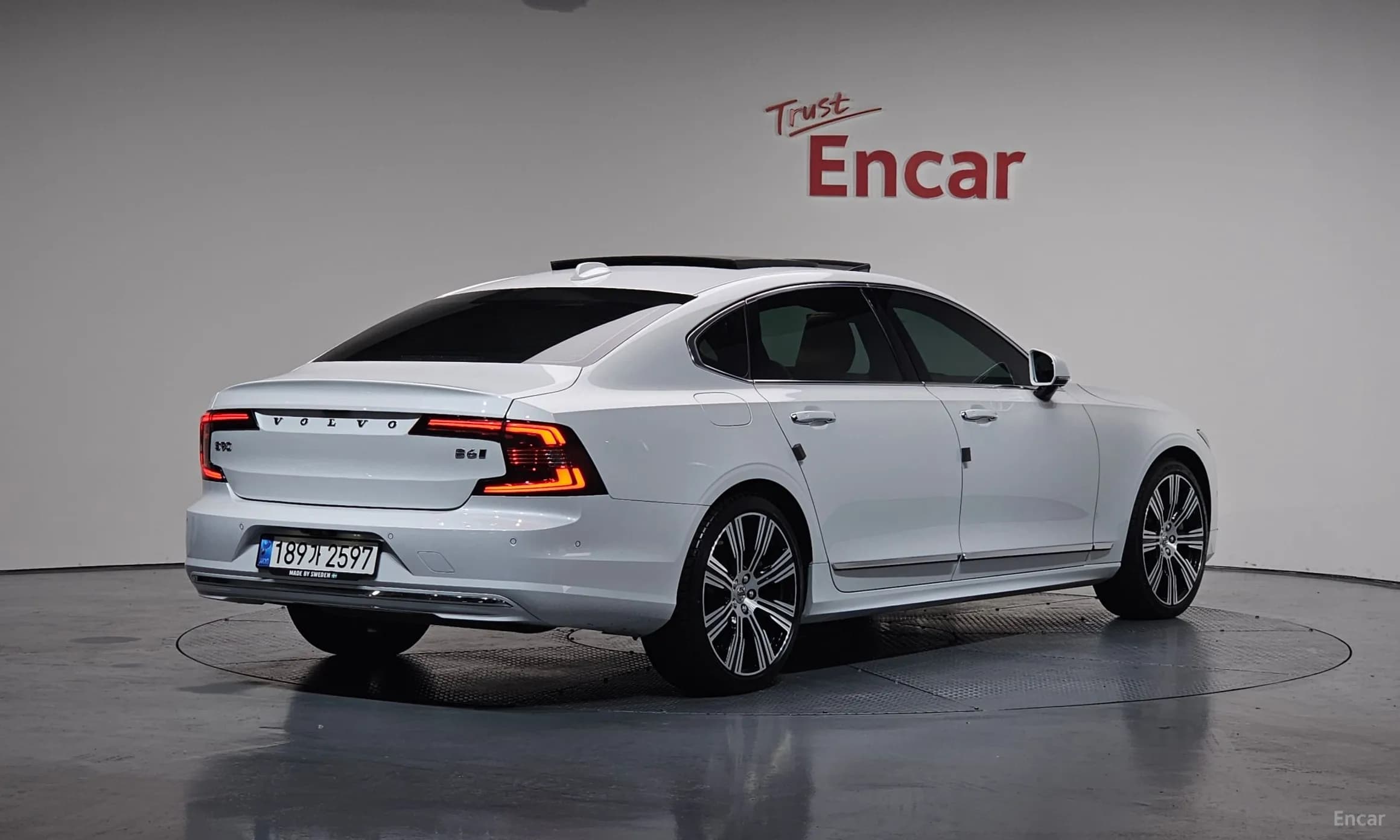 S90