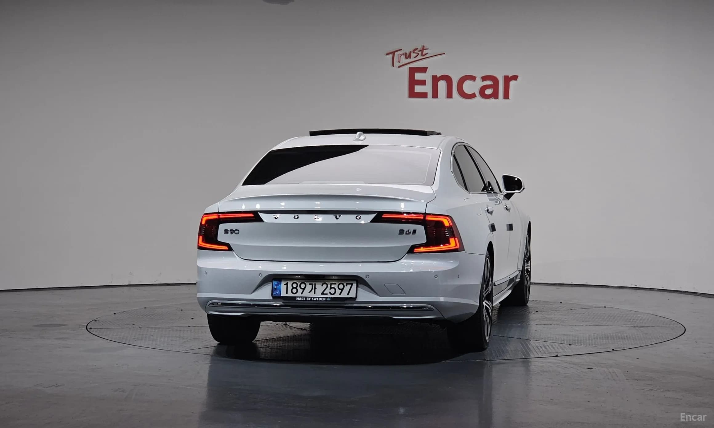 S90