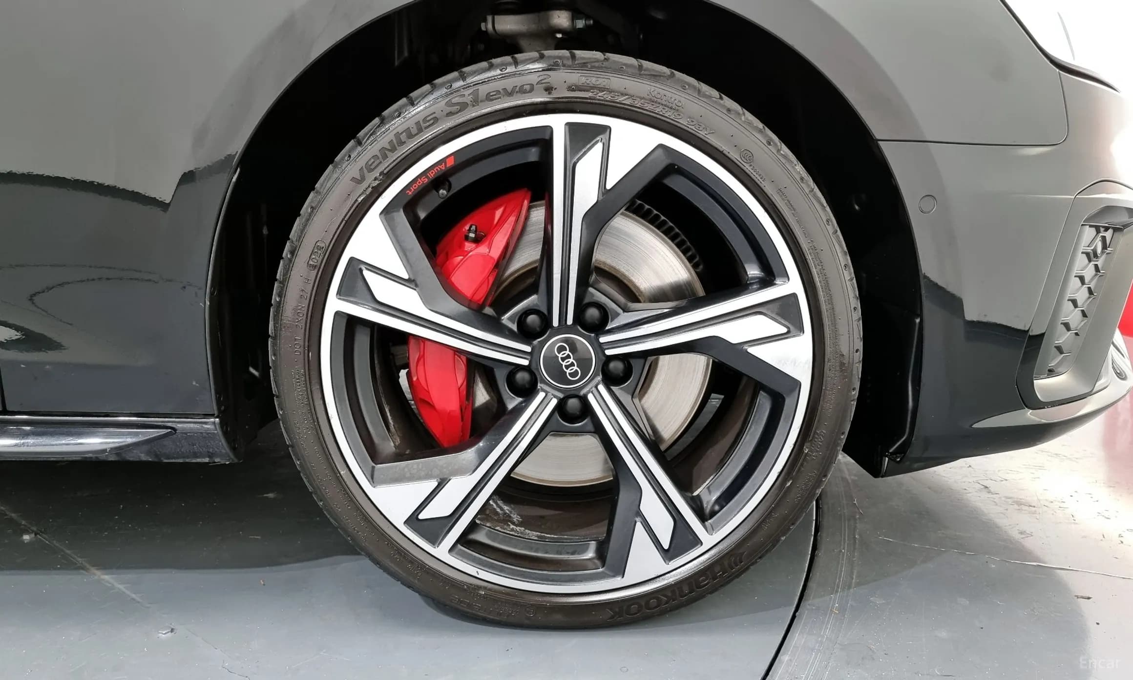 S4 (B9)