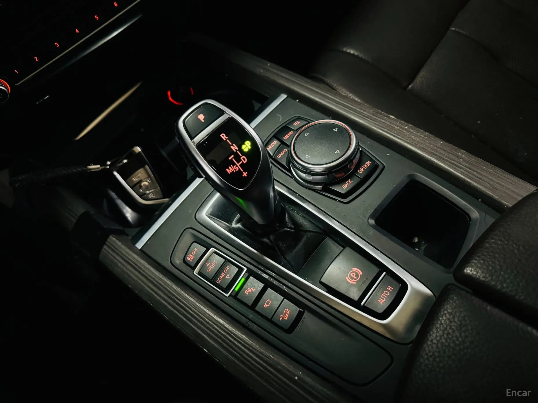 X5 (F15)