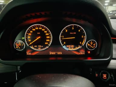 X5 (F15)