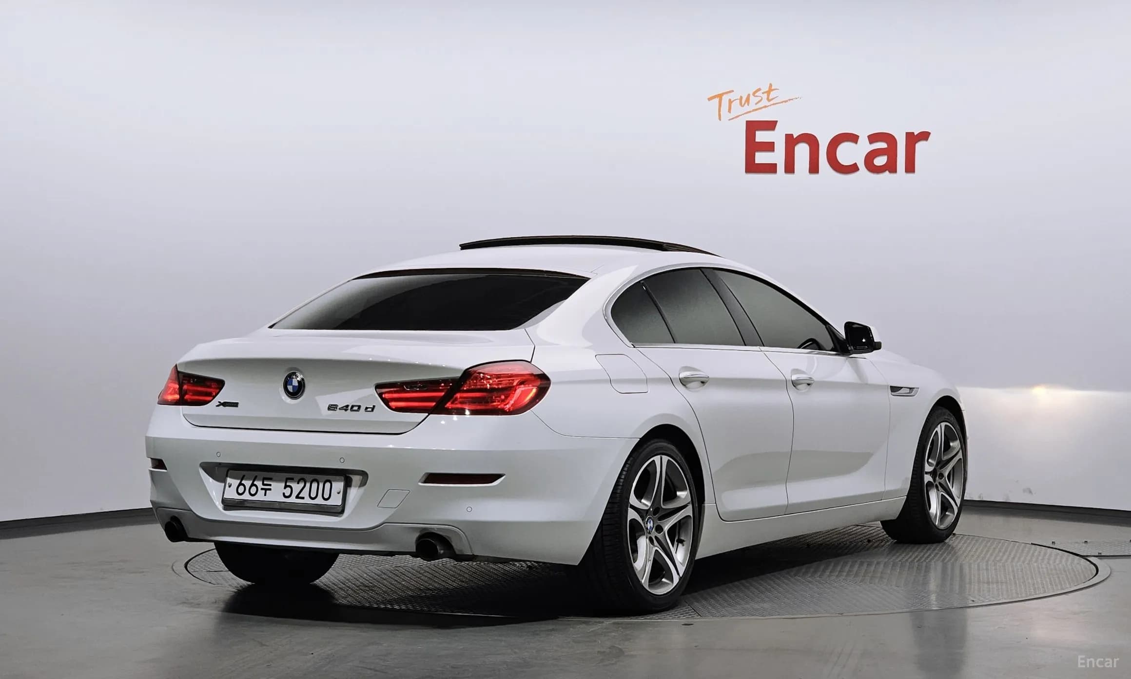 6 Series (F12)