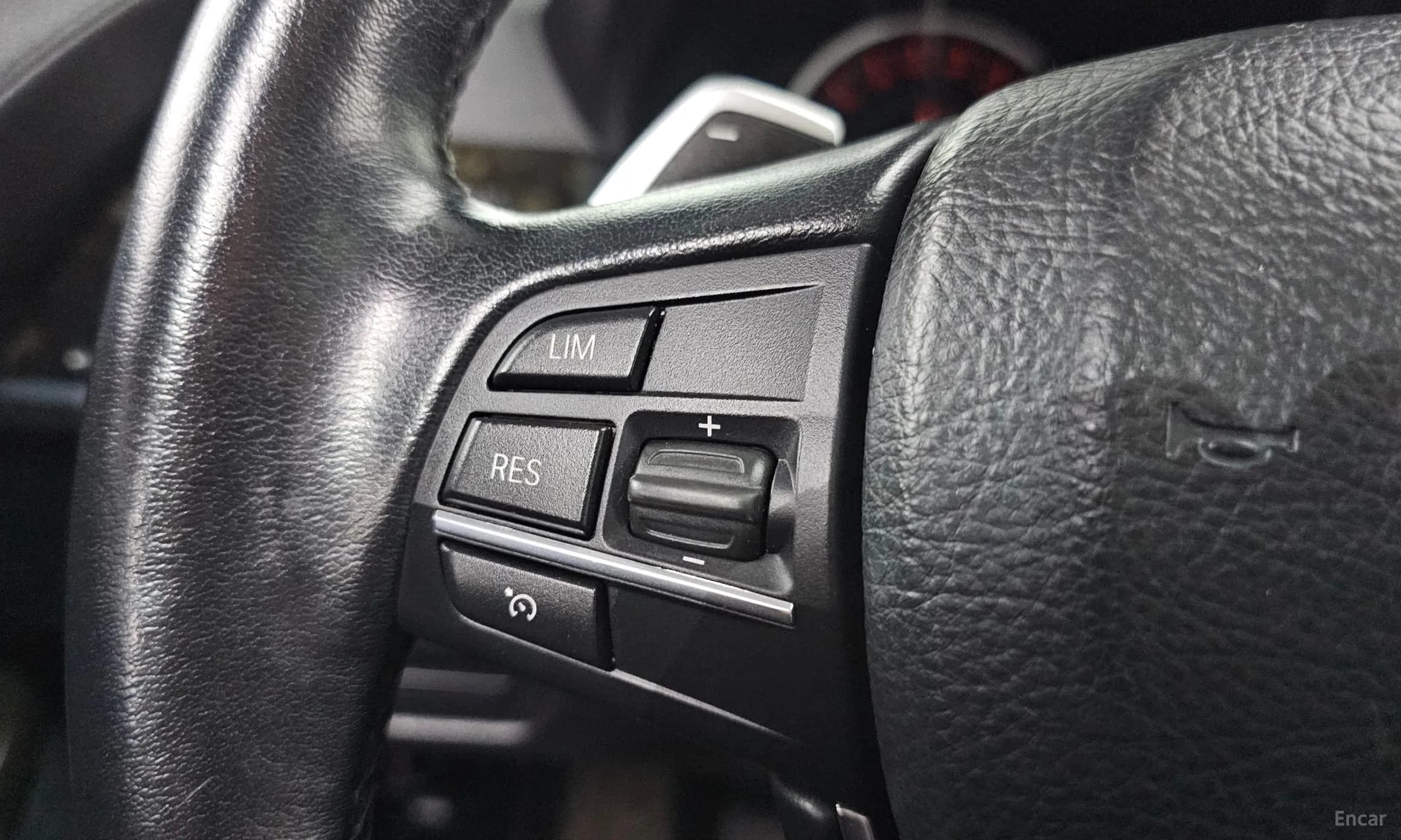 6 Series (F12)