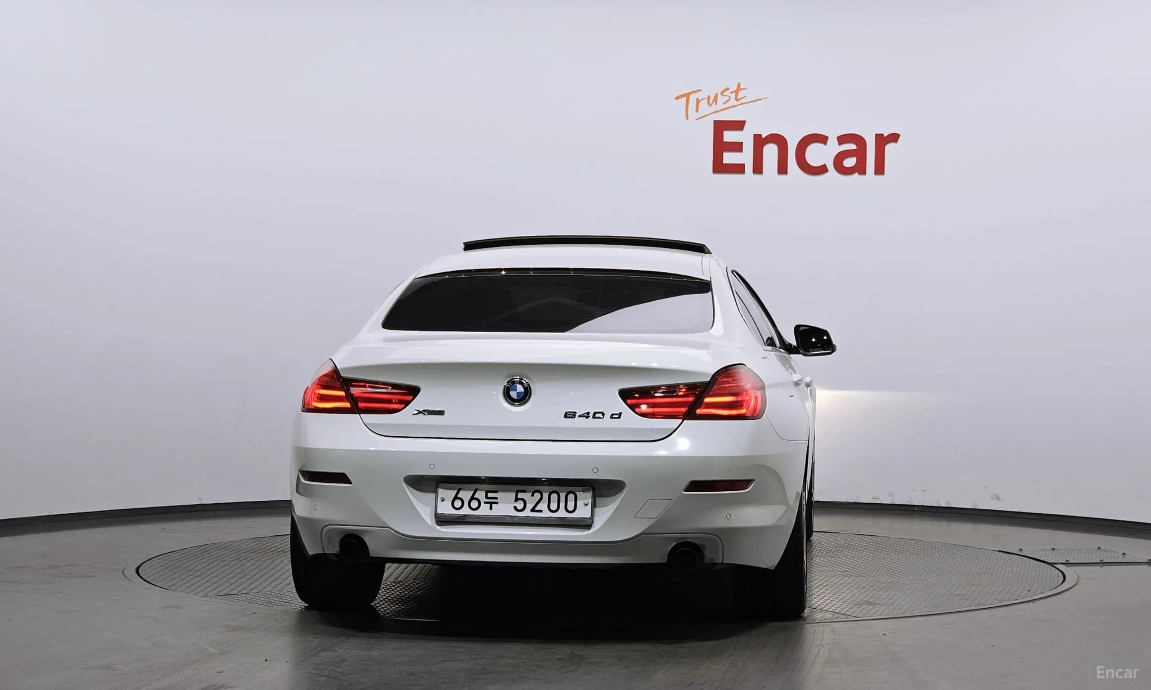 6 Series (F12)