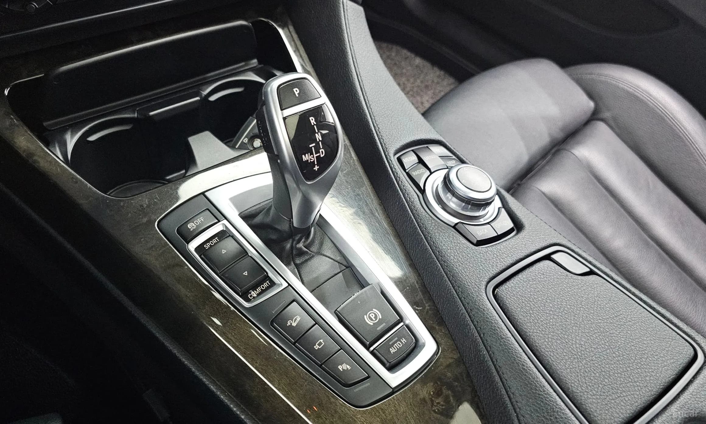 6 Series (F12)
