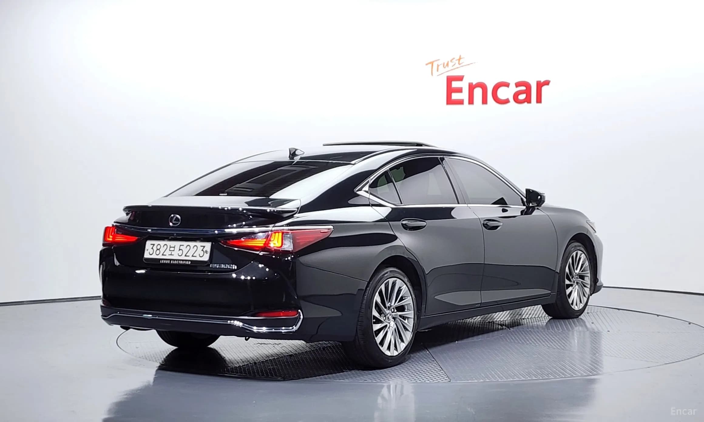 ES300h 7th Generation