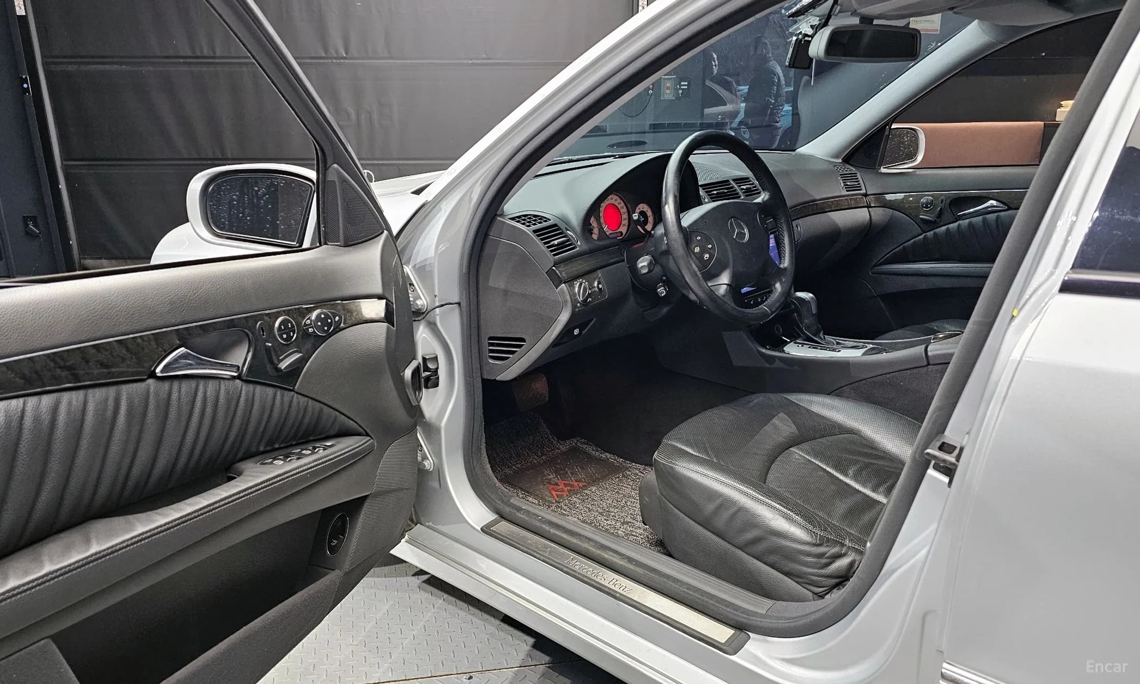 E-Class W211