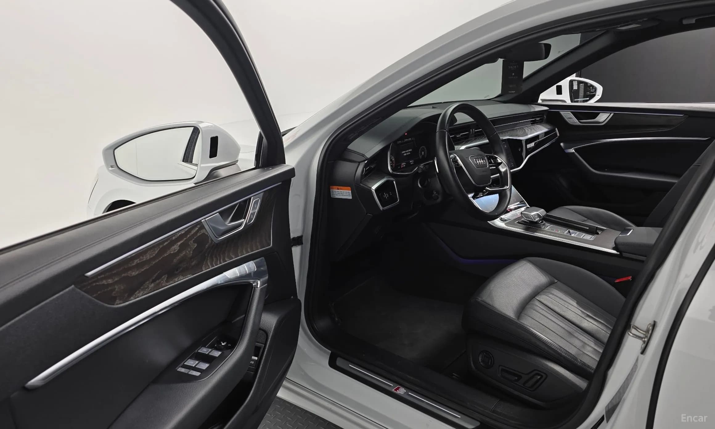 A6 (C8)