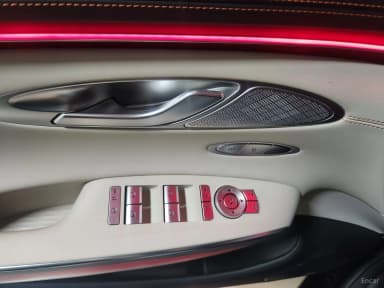 GV70