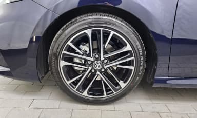 Camry (XV80)