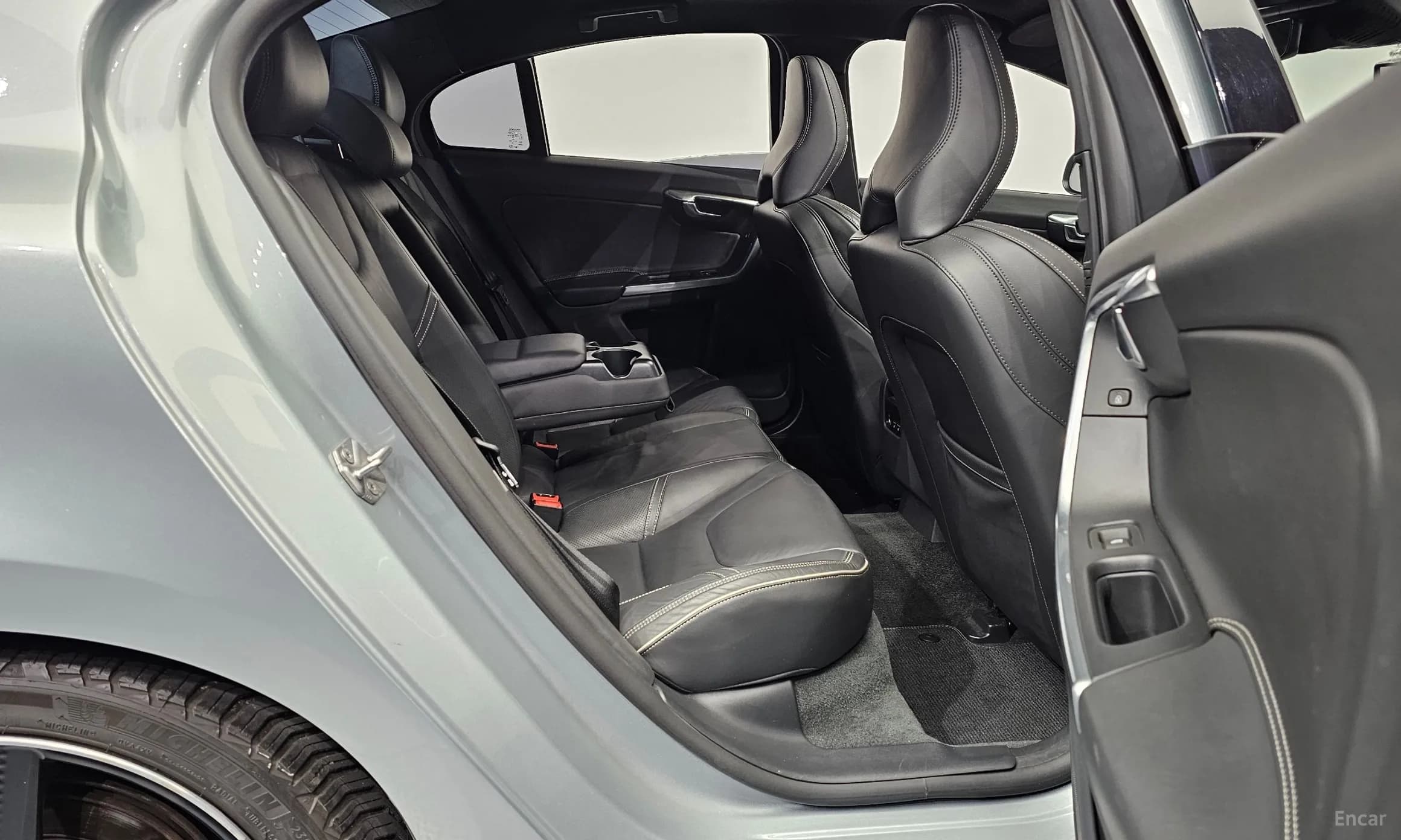S60