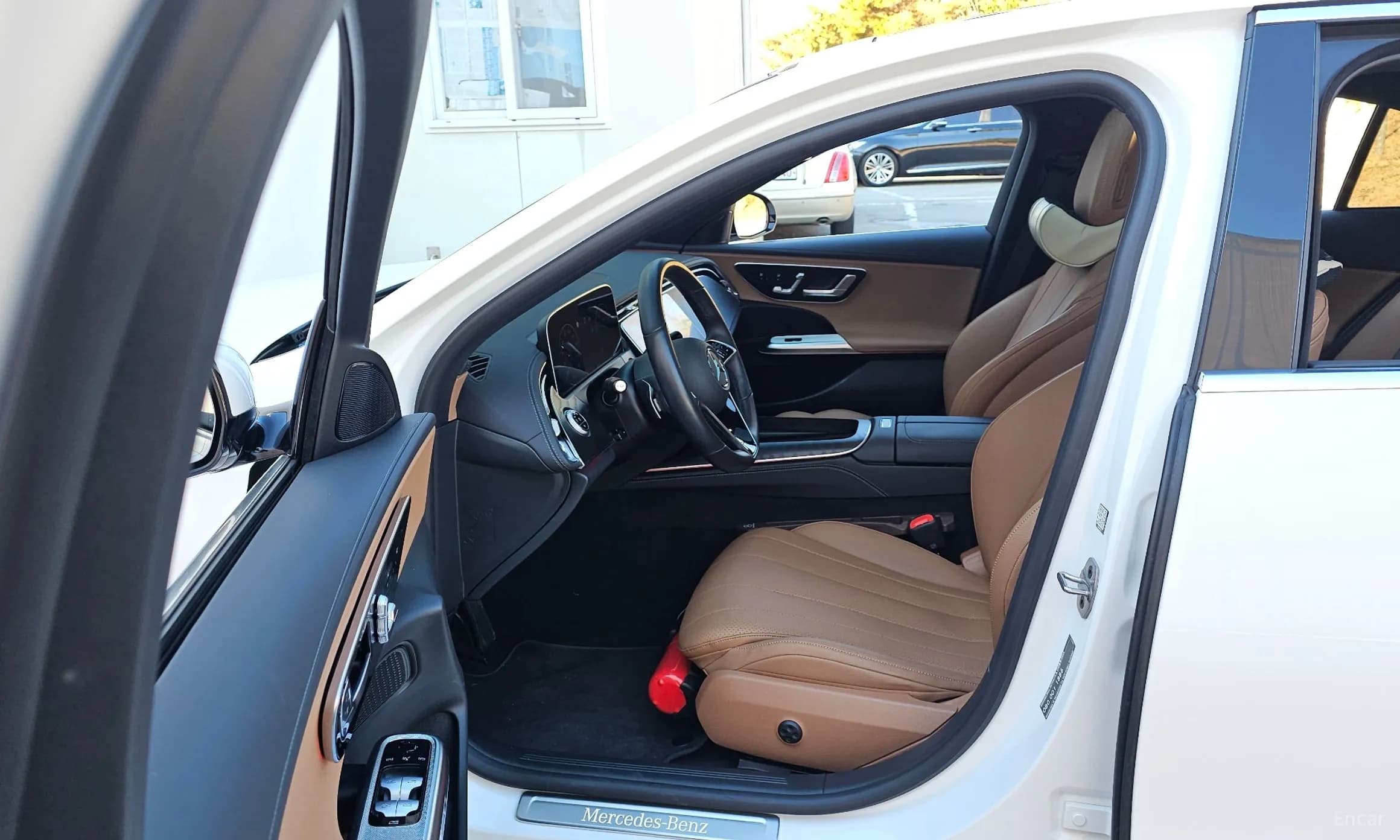 E-Class W214