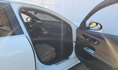 E-Class W214