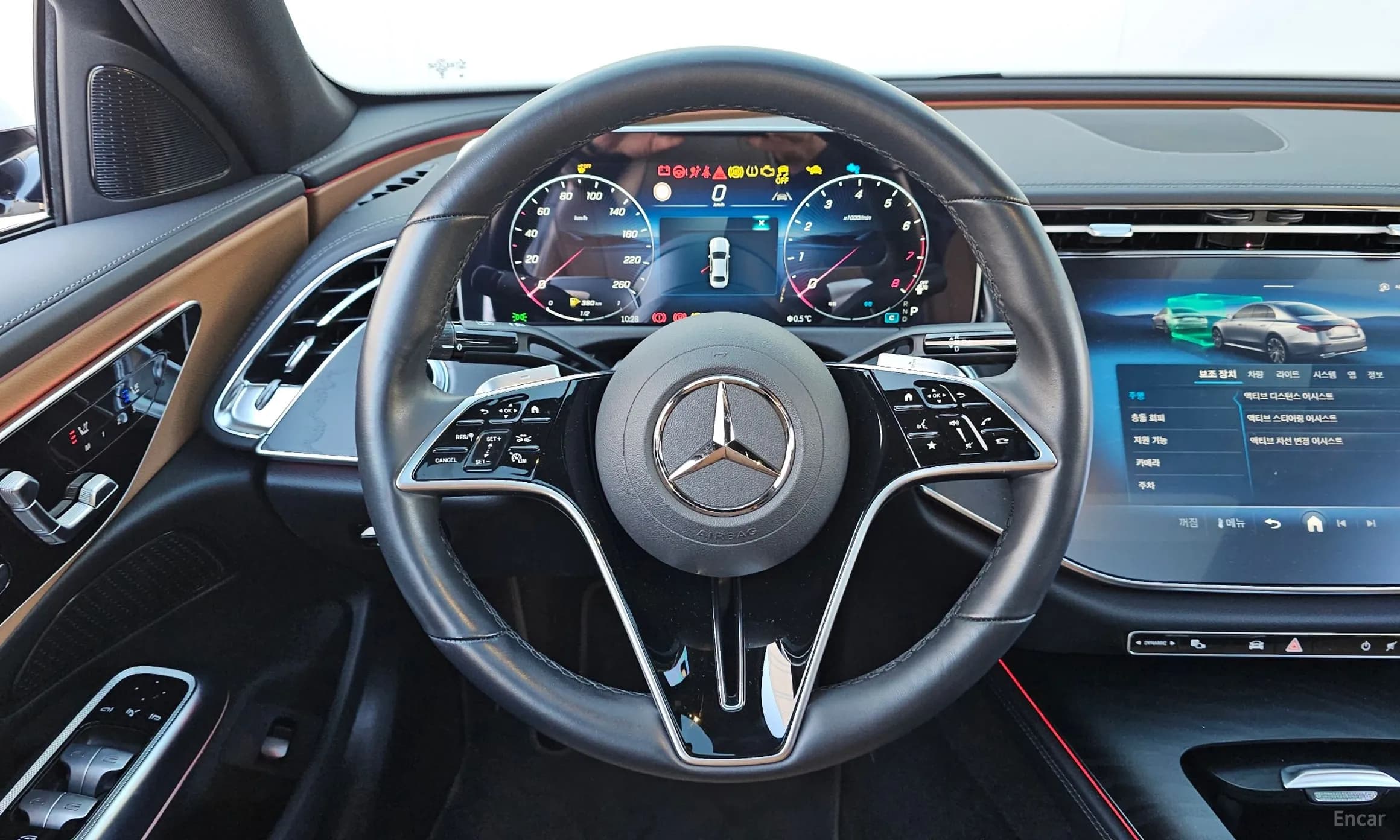 E-Class W214