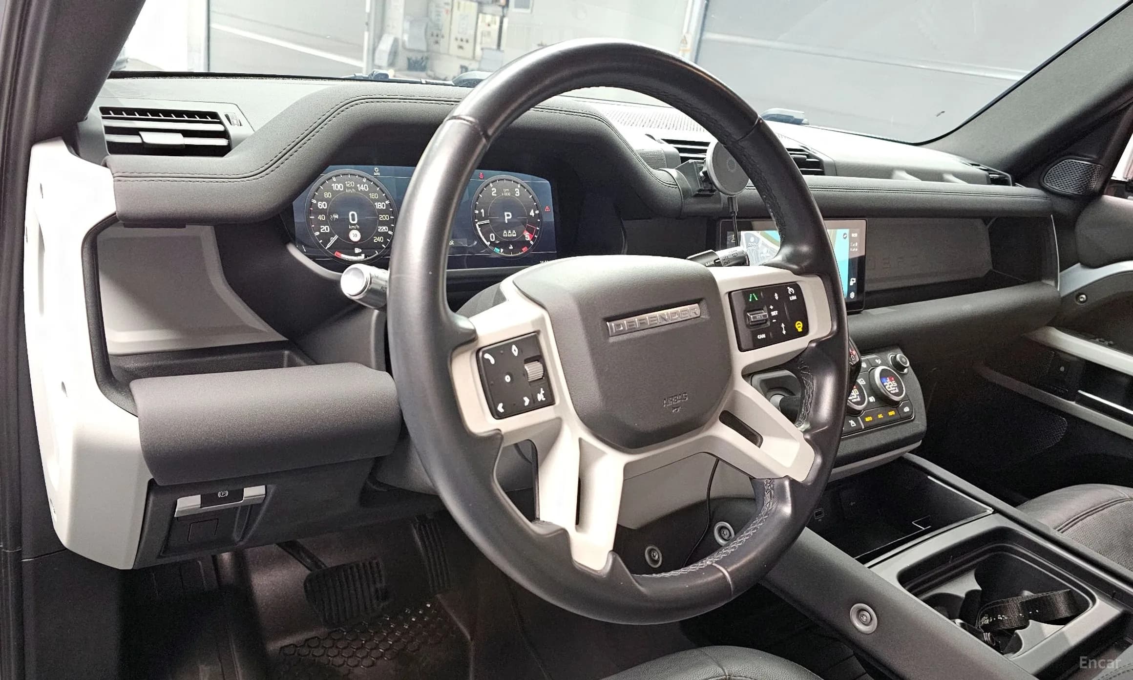 Defender (L663)