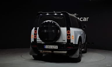 Defender (L663)