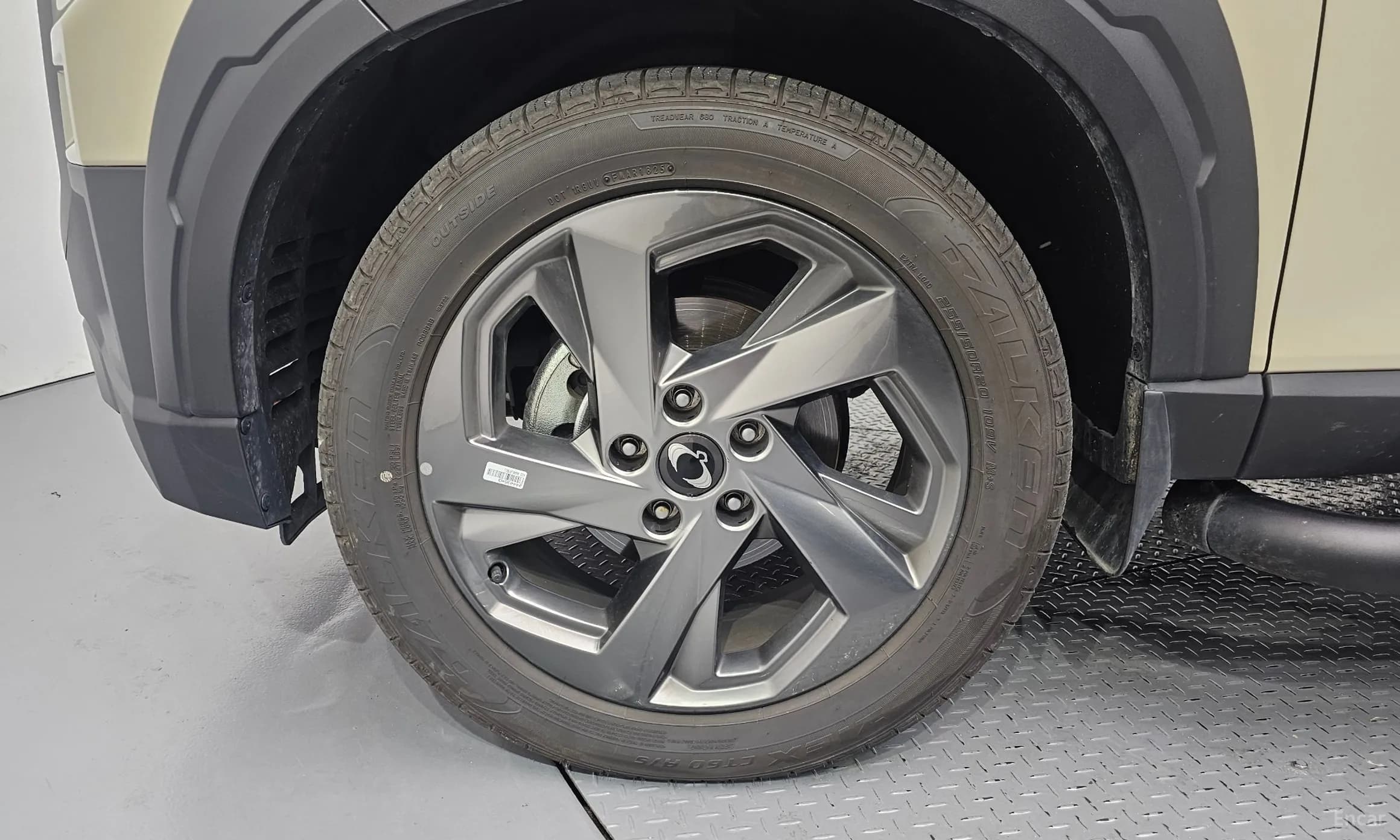 Rexton Sports Khan
