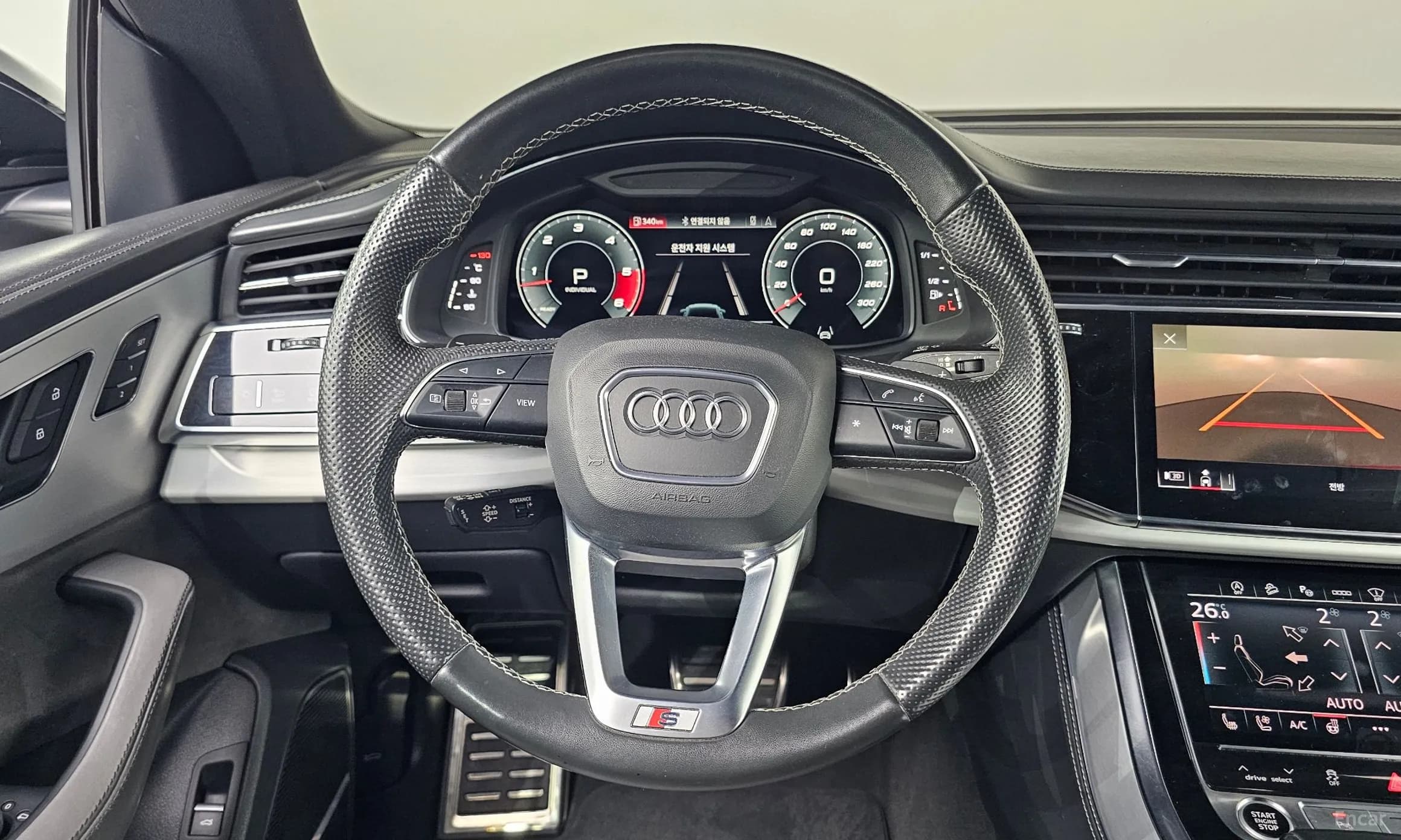Q8 (4M)