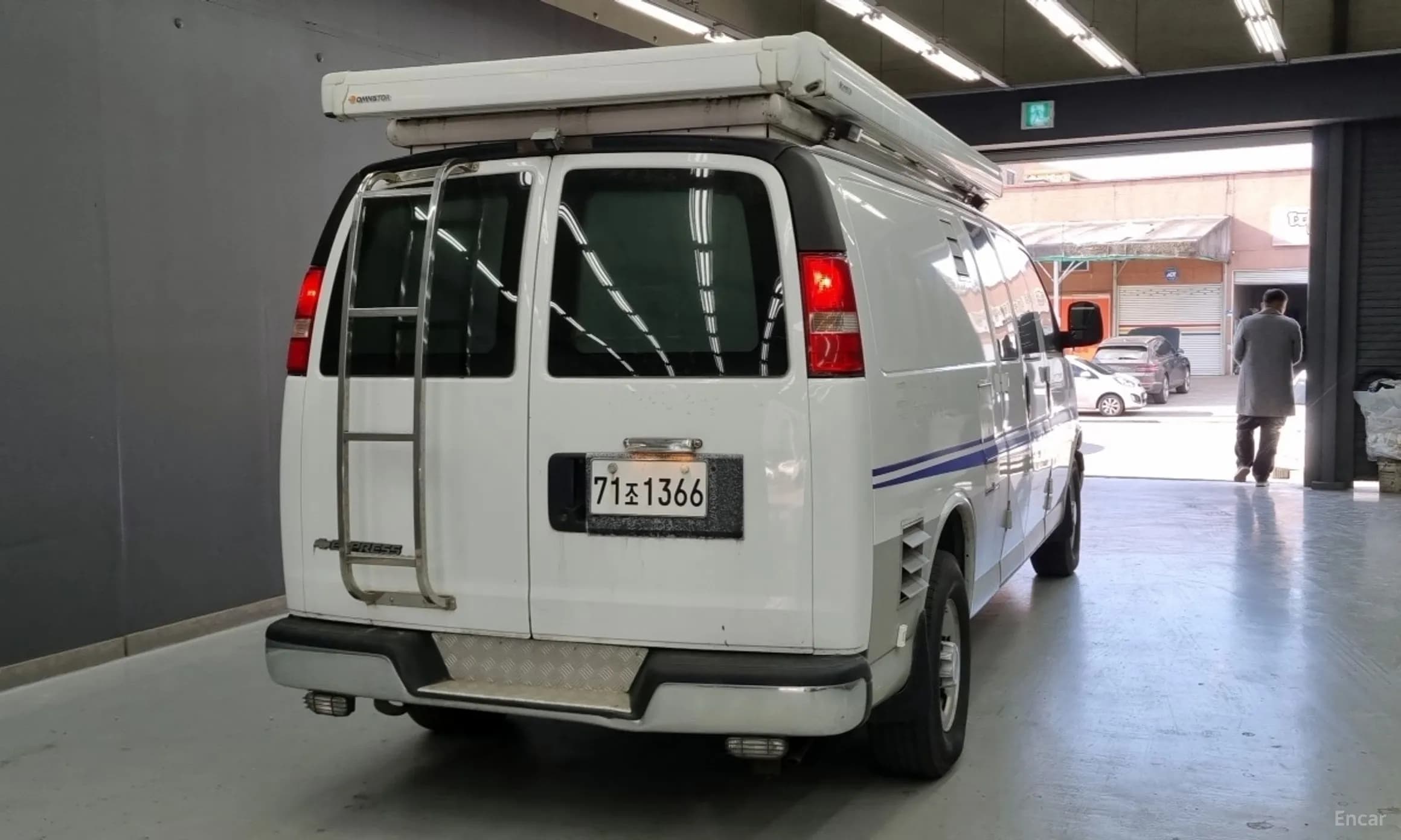 Express Van